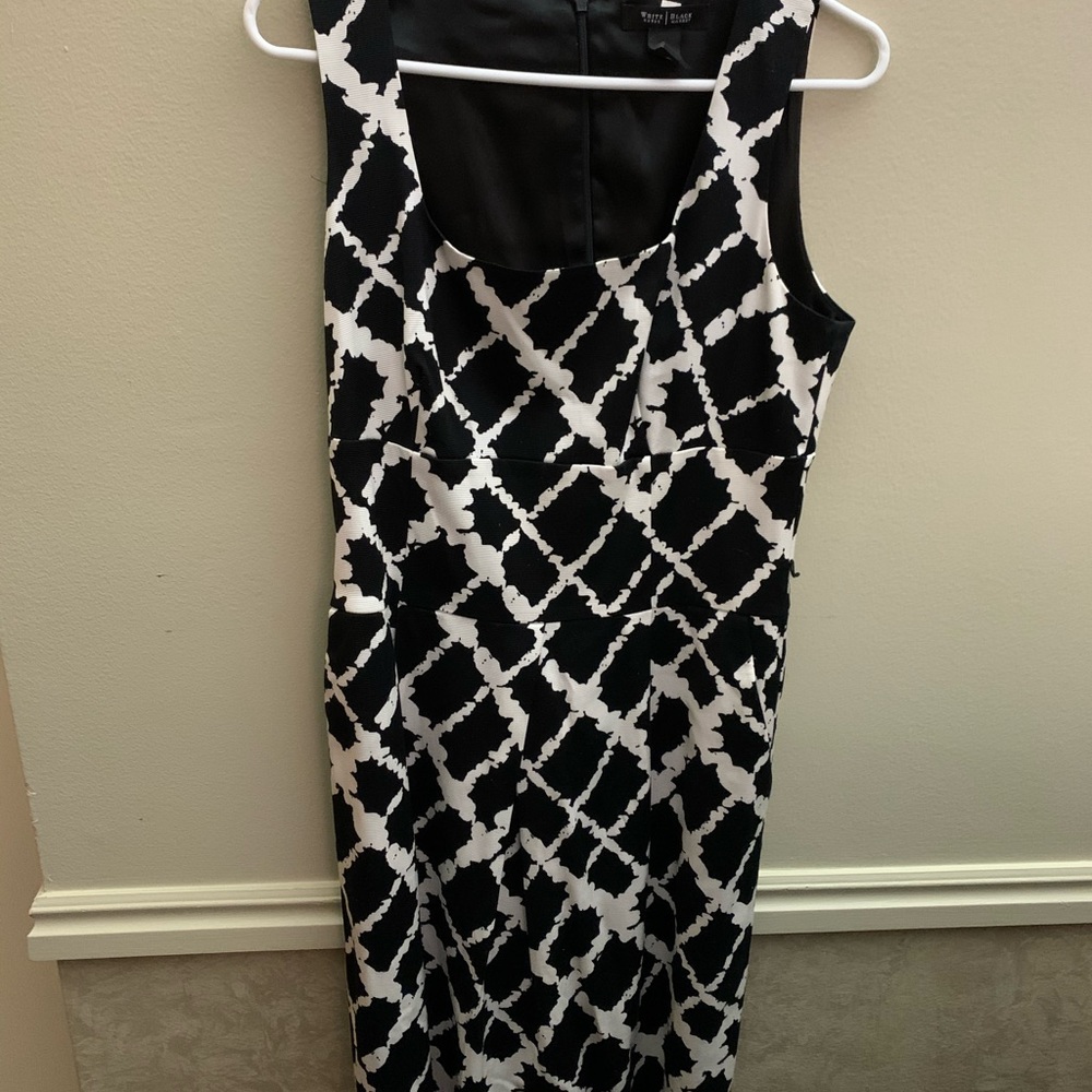 White House black market dress with belt